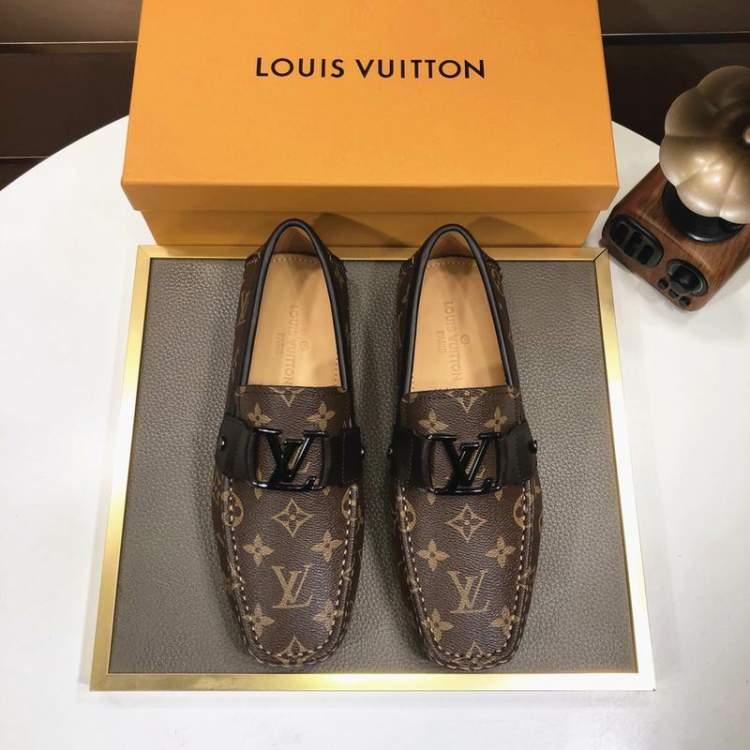 Picture of Louis Vuitton Shoes _SKULVsz38-44hnh081811765